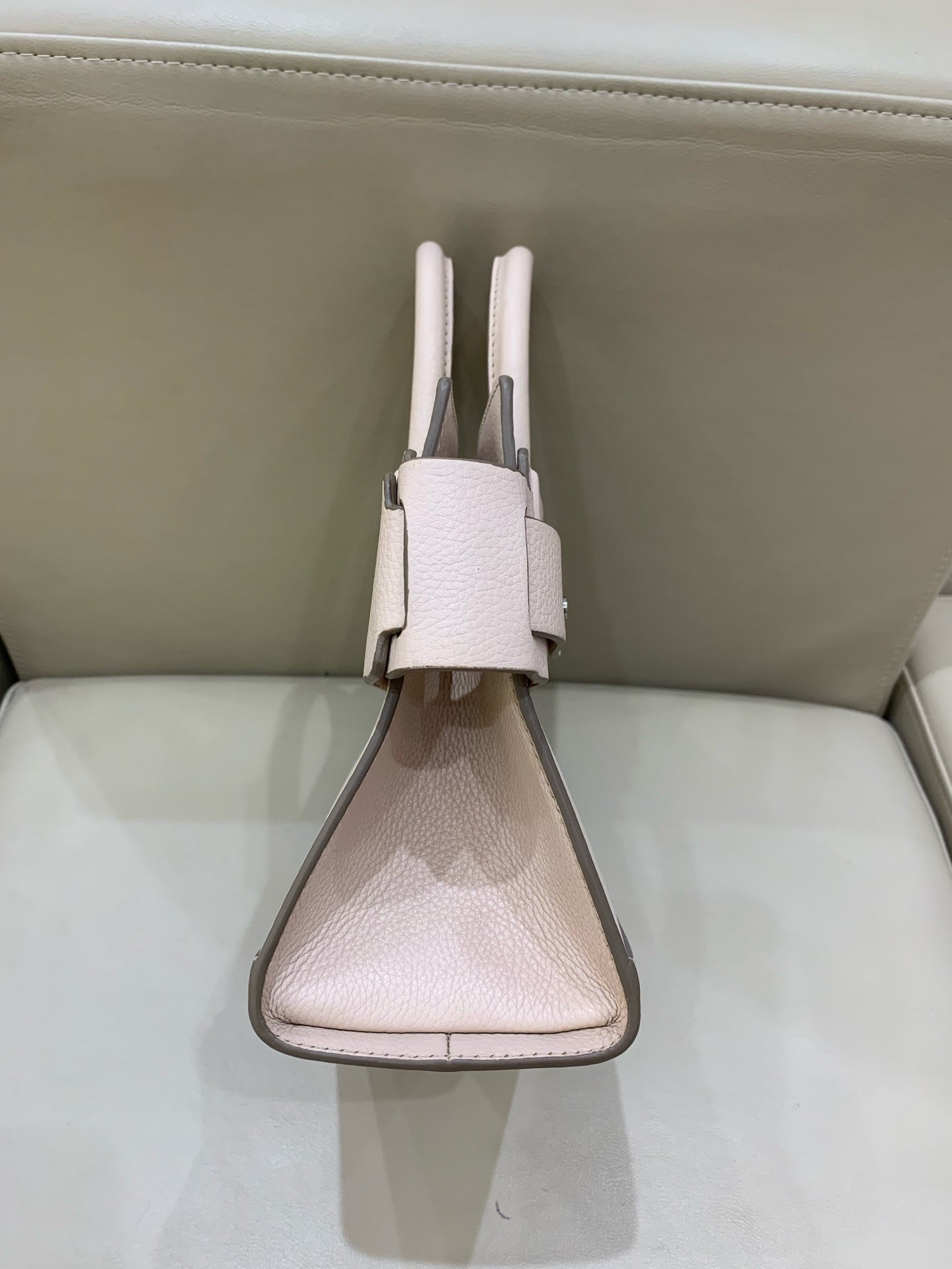 Givenchy Pink BB0555-7037-272