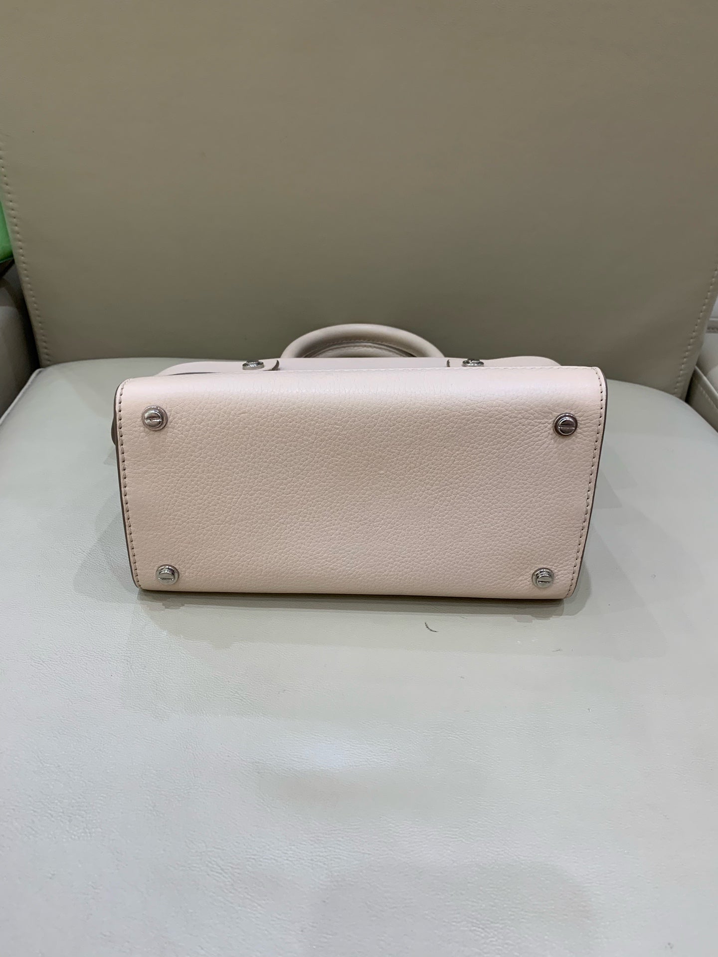 Givenchy Pink BB0555-7037-272