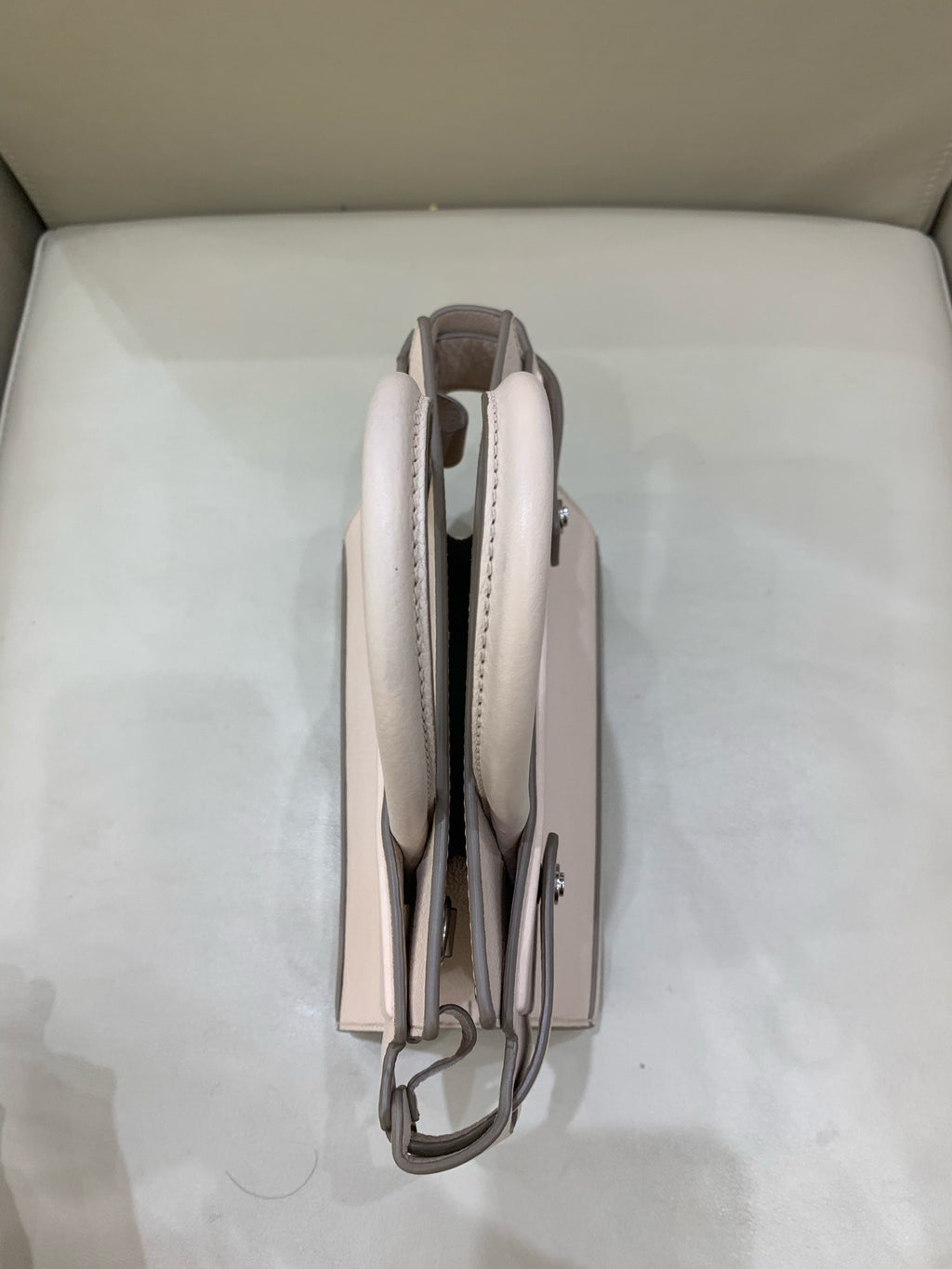 Givenchy Pink BB0555-7037-272