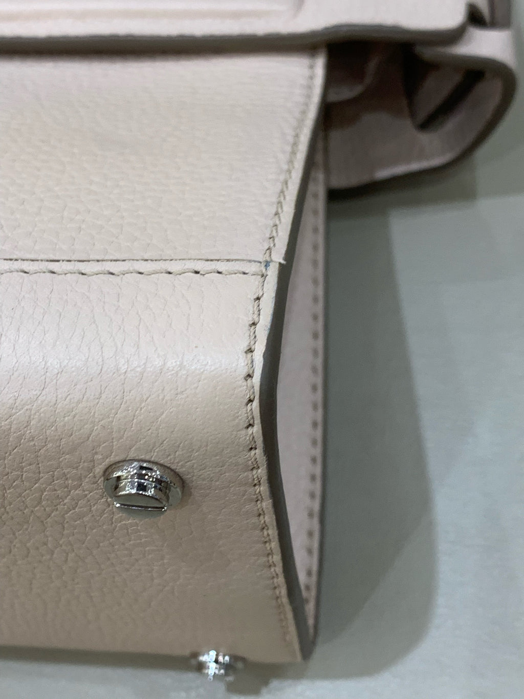 Givenchy Pink BB0555-7037-272