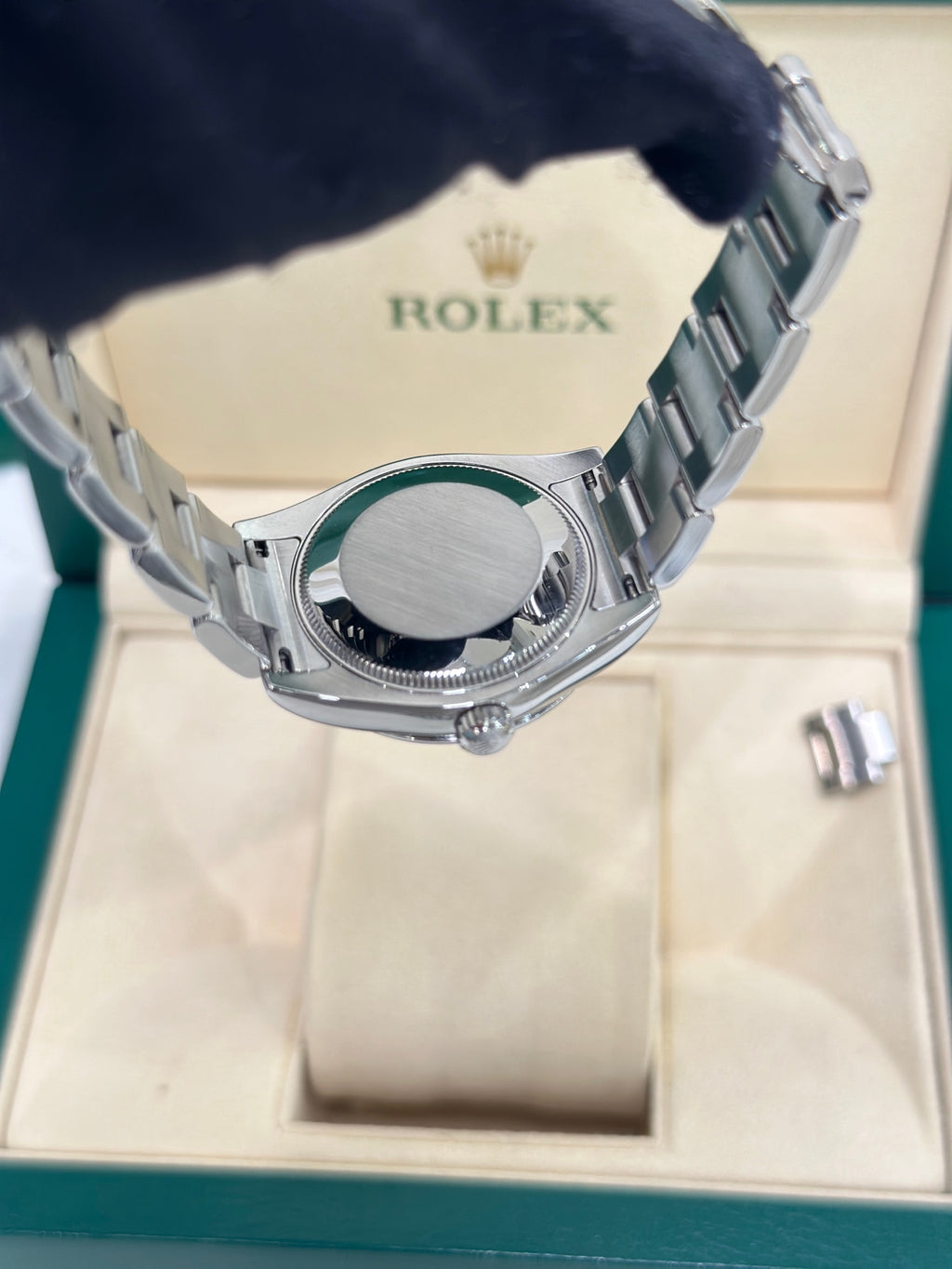 Rolex Oyster Perpetual Automatic (self-winding) watch 31 millimeters m177200-0017
