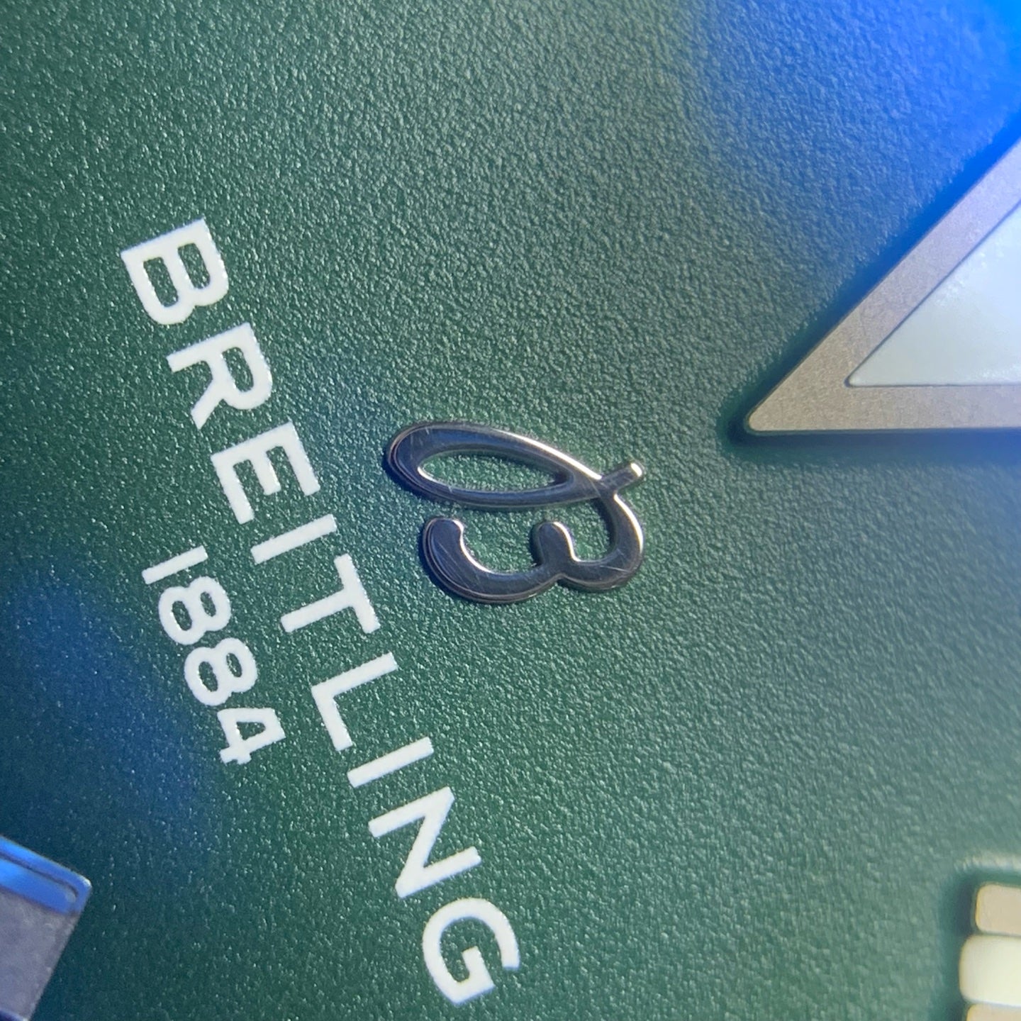 Breitling Avenger B01 Chronograph 42 42 AB0146101L1X1