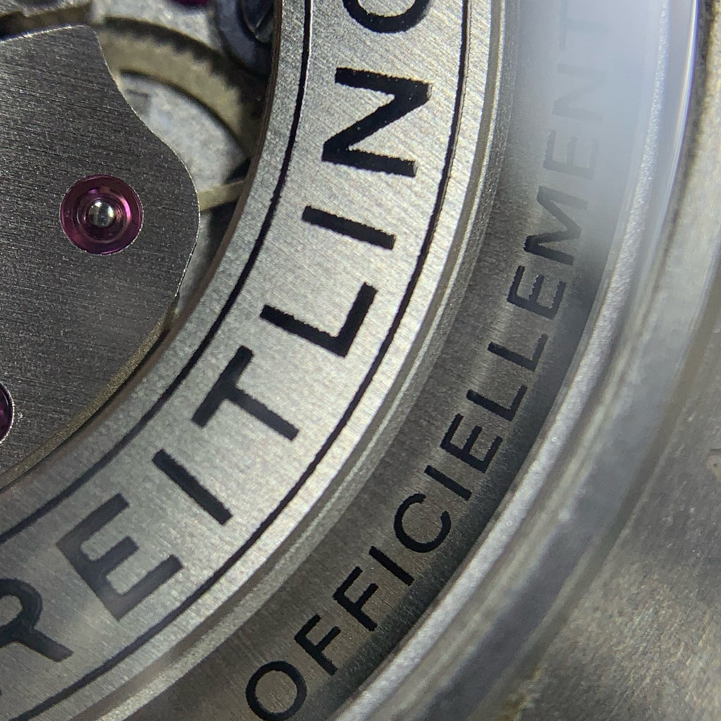 Breitling Avenger B01 Chronograph 42 42 AB0146101L1X1