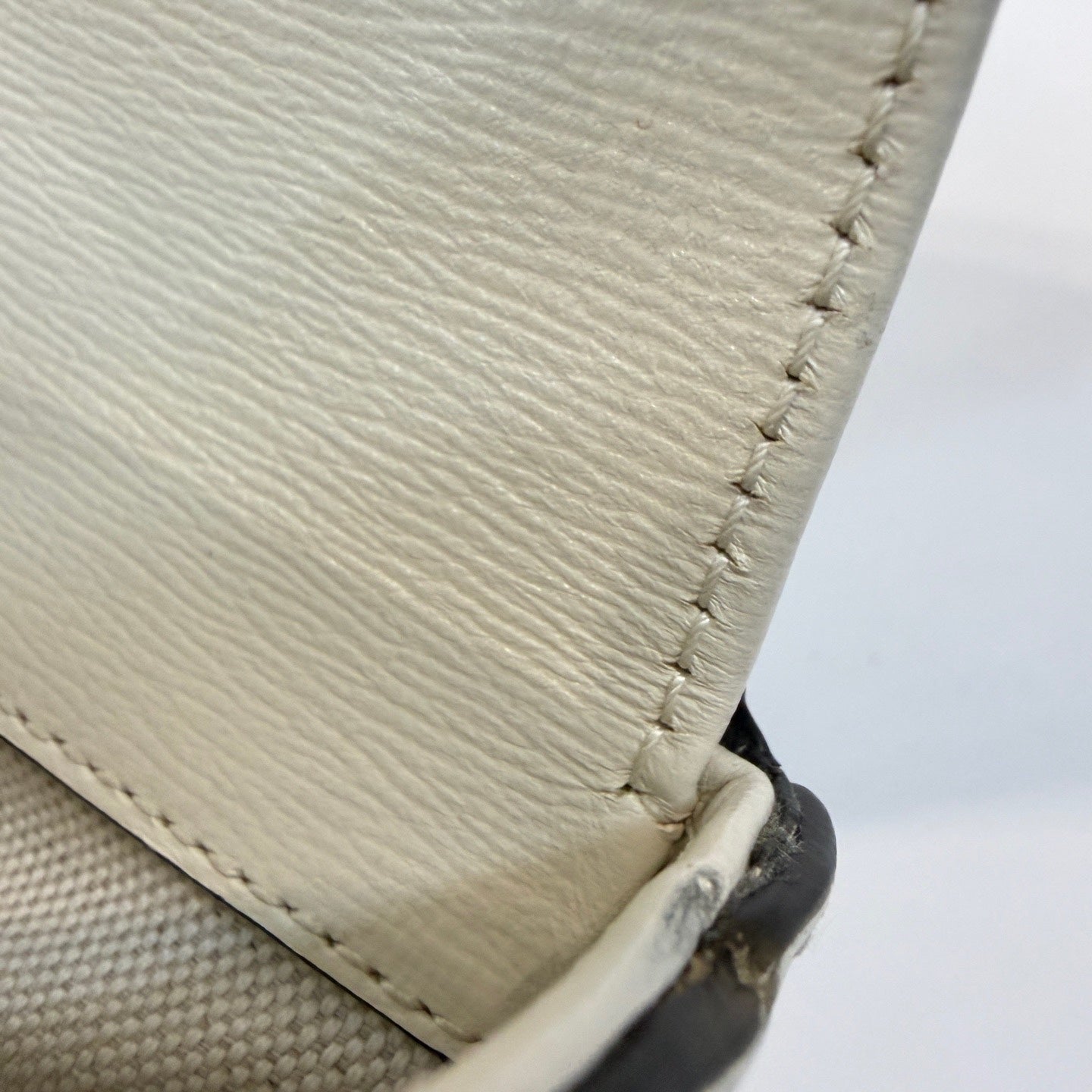 Gucci White Crossbody