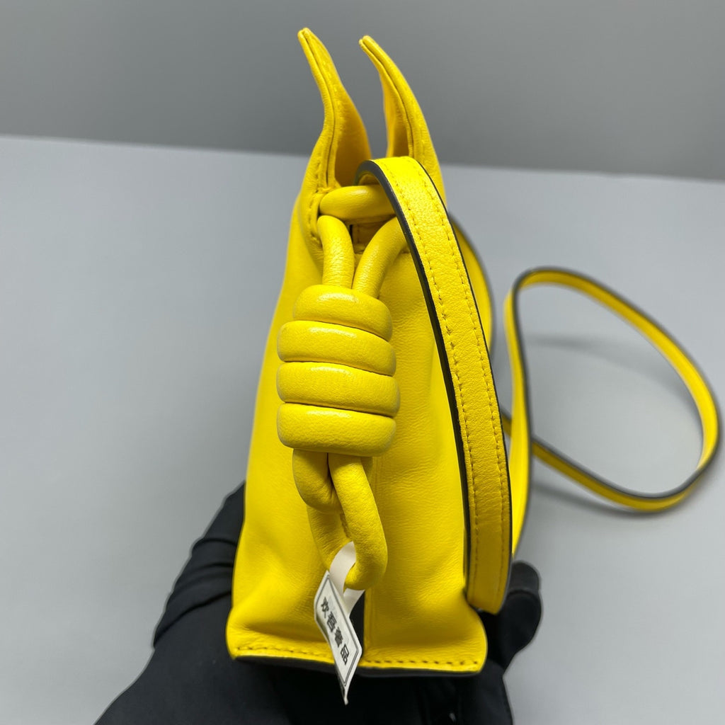 Loewe Yellow