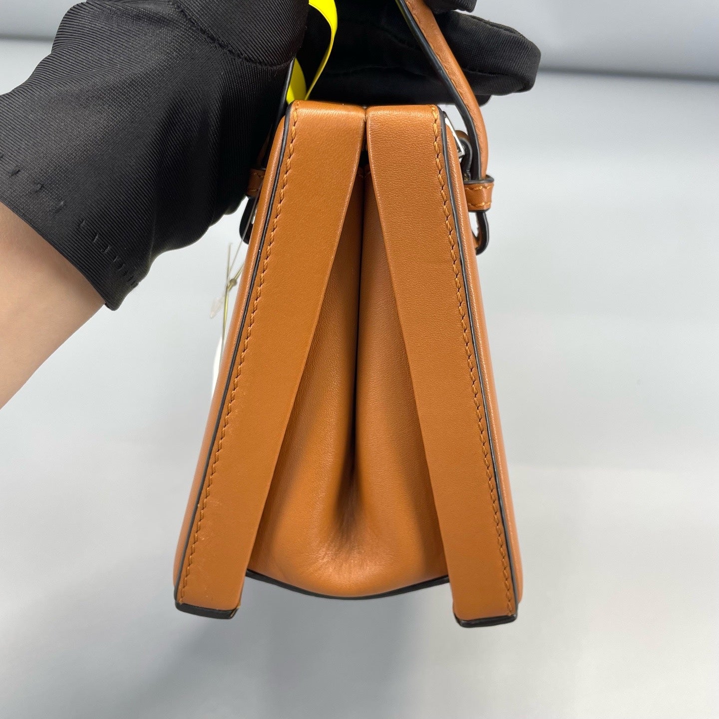 Loewe Brown