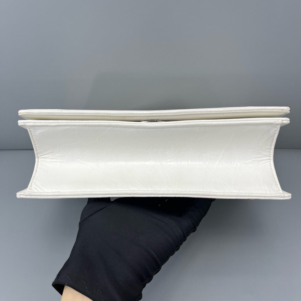 Dior White