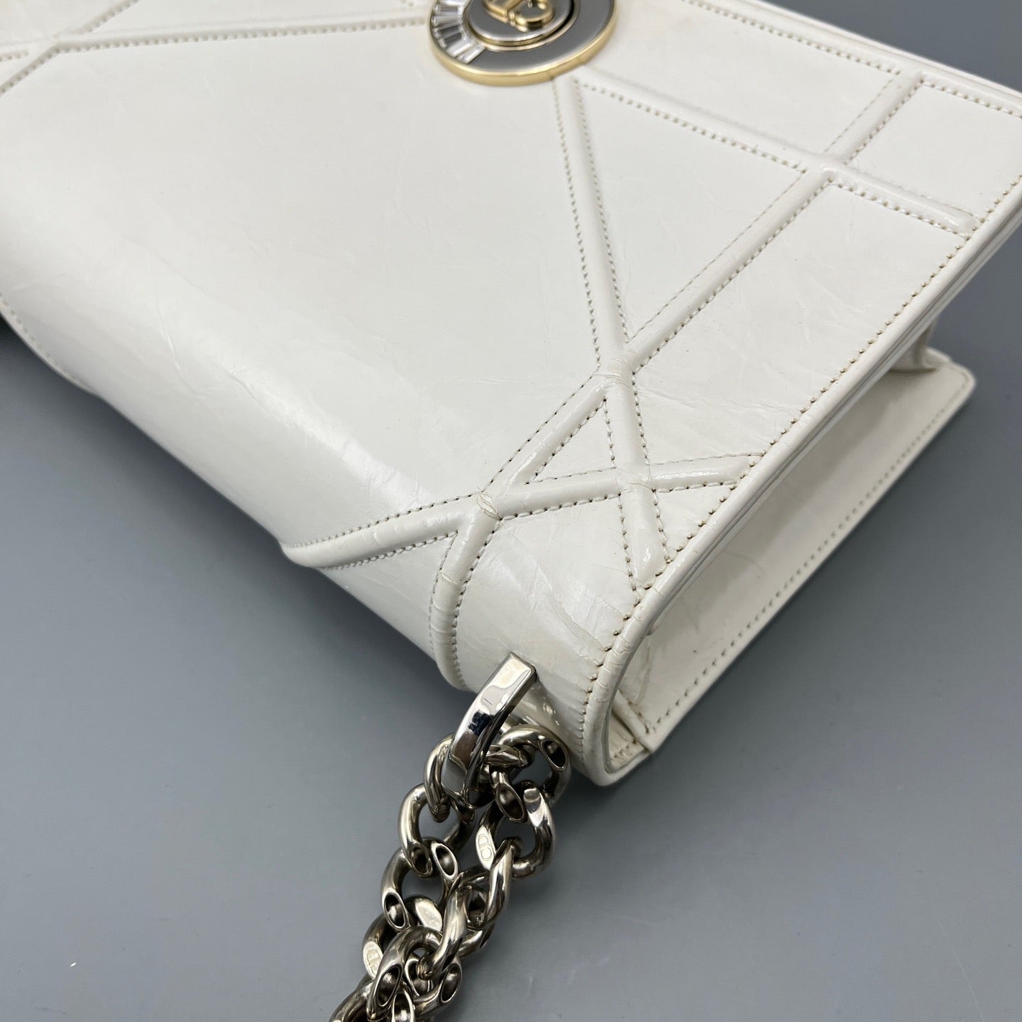 Dior White