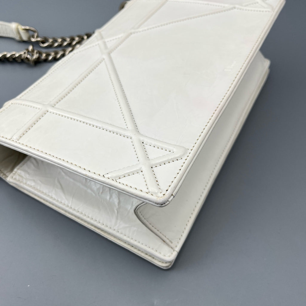 Dior White