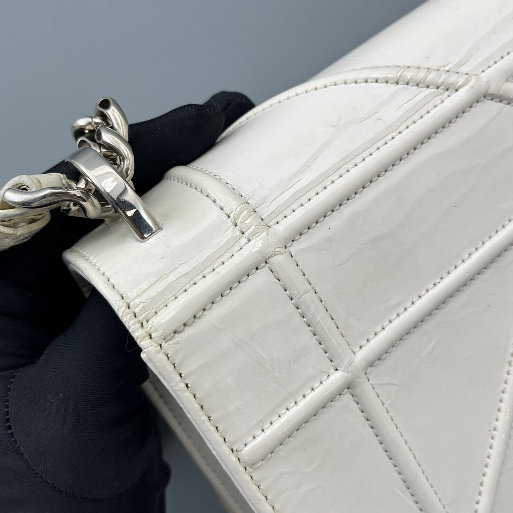 Dior White