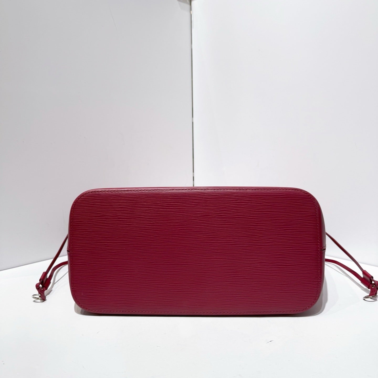 Louis Vuitton (Unknown) Red Tote M40882