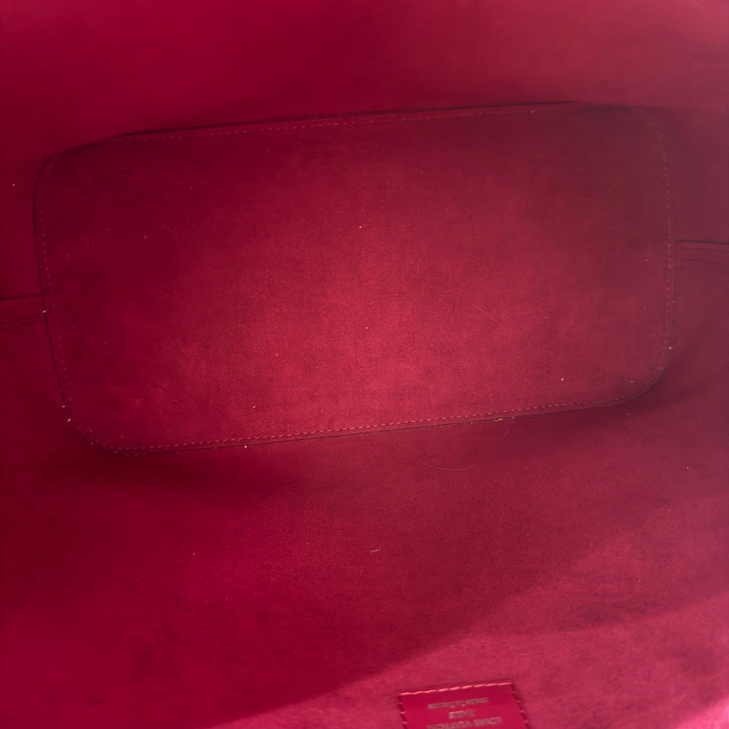 Louis Vuitton (Unknown) Red Tote M40882