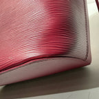 Louis Vuitton (Unknown) Red Tote M40882