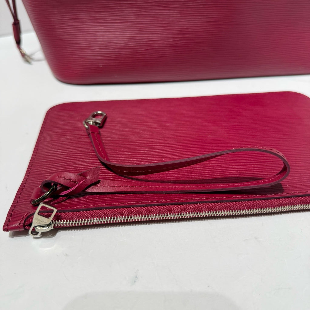Louis Vuitton (Unknown) Red Tote M40882