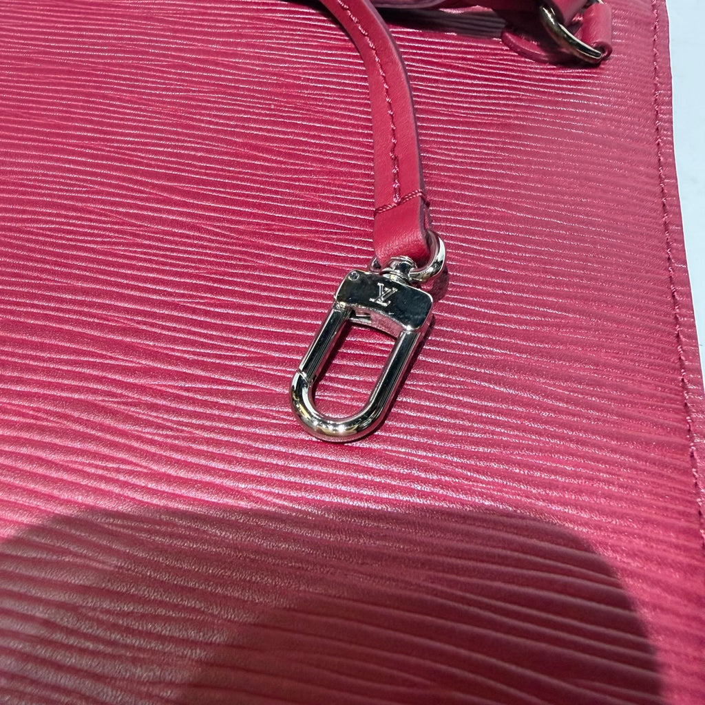 Louis Vuitton (Unknown) Red Tote M40882