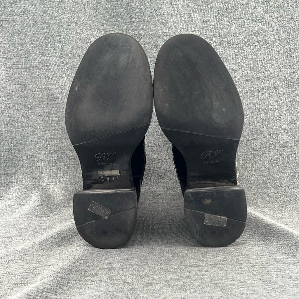 Burberry Black