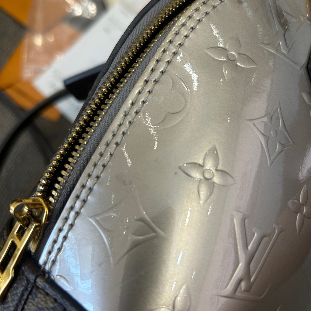 Louis Vuitton Crossbody