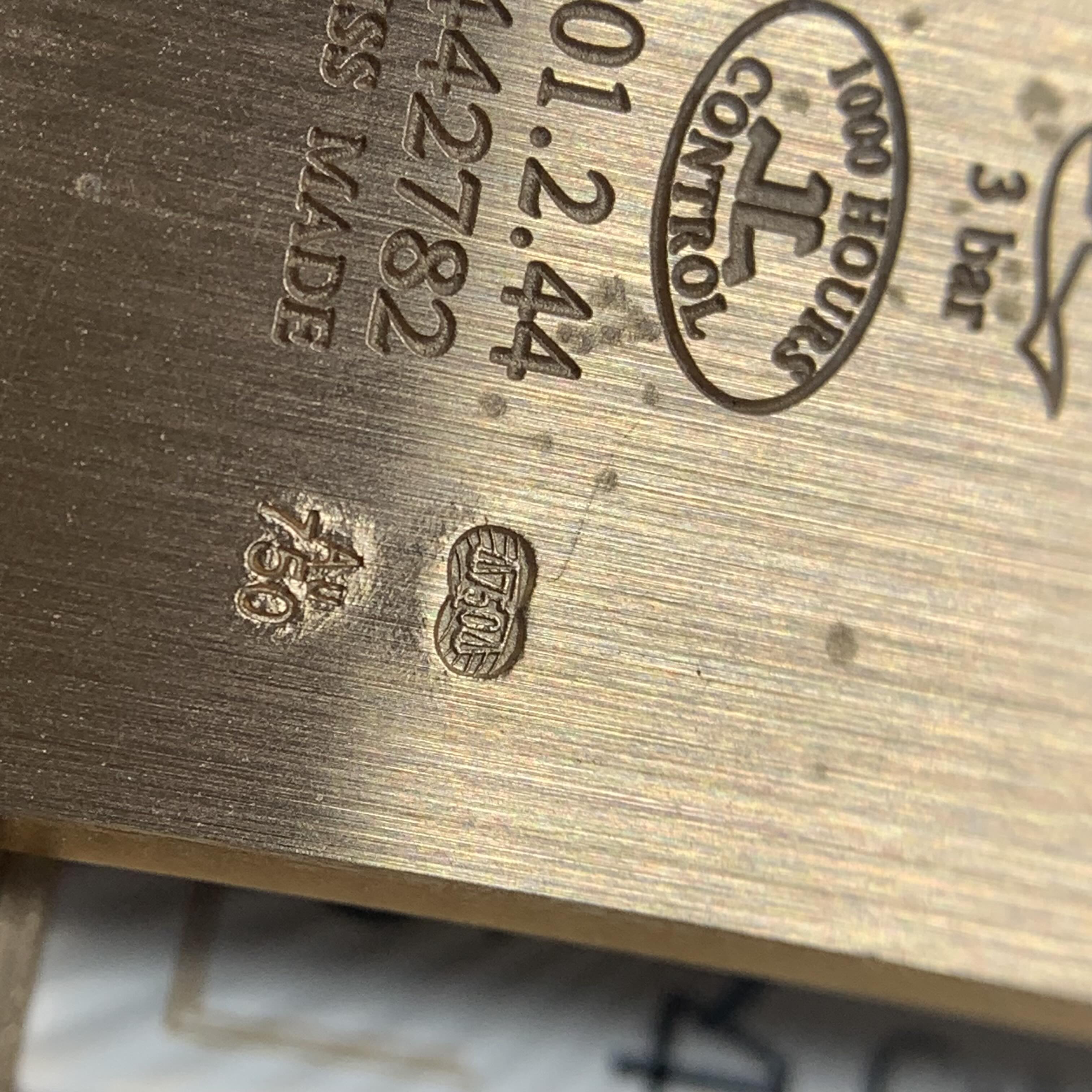 Jaeger LeCoultre Reverso One翻转系列腕表 40.1 x 20 millimeters Q3342520