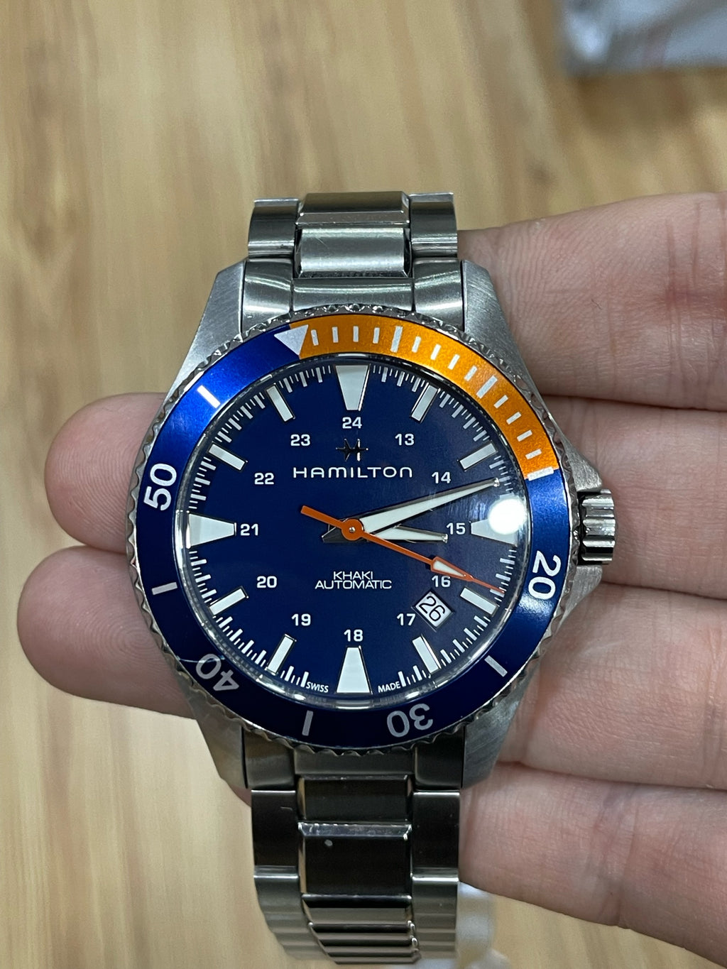 Hamilton Khaki Navy Multicolor Automatic (self-winding) watch 40 millimeters H82365141