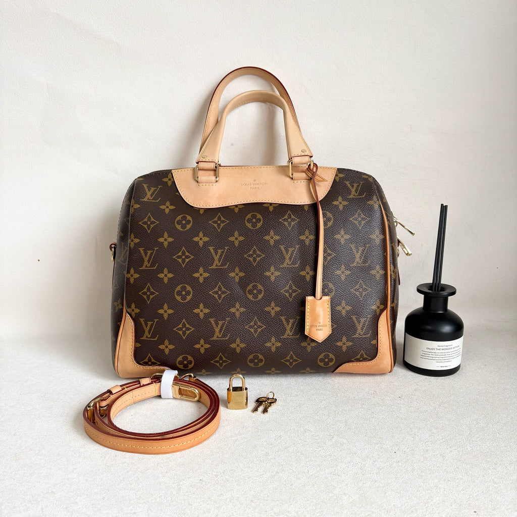 Louis Vuitton Tote
