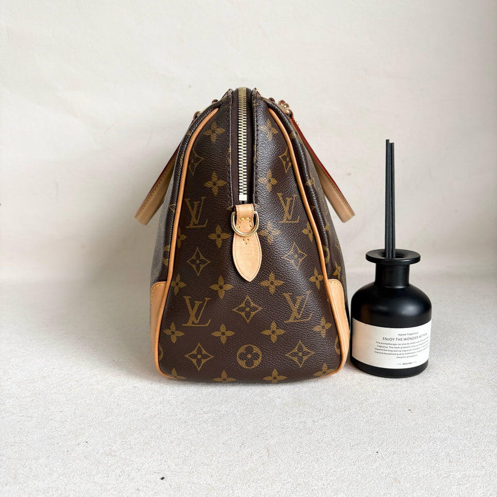 Louis Vuitton Tote