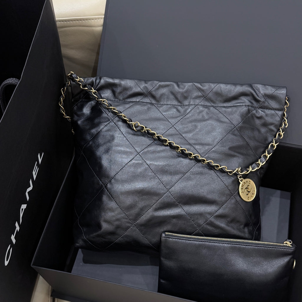 Chanel Bucket bag 37×8×34.5 AS3260-B13369-94305