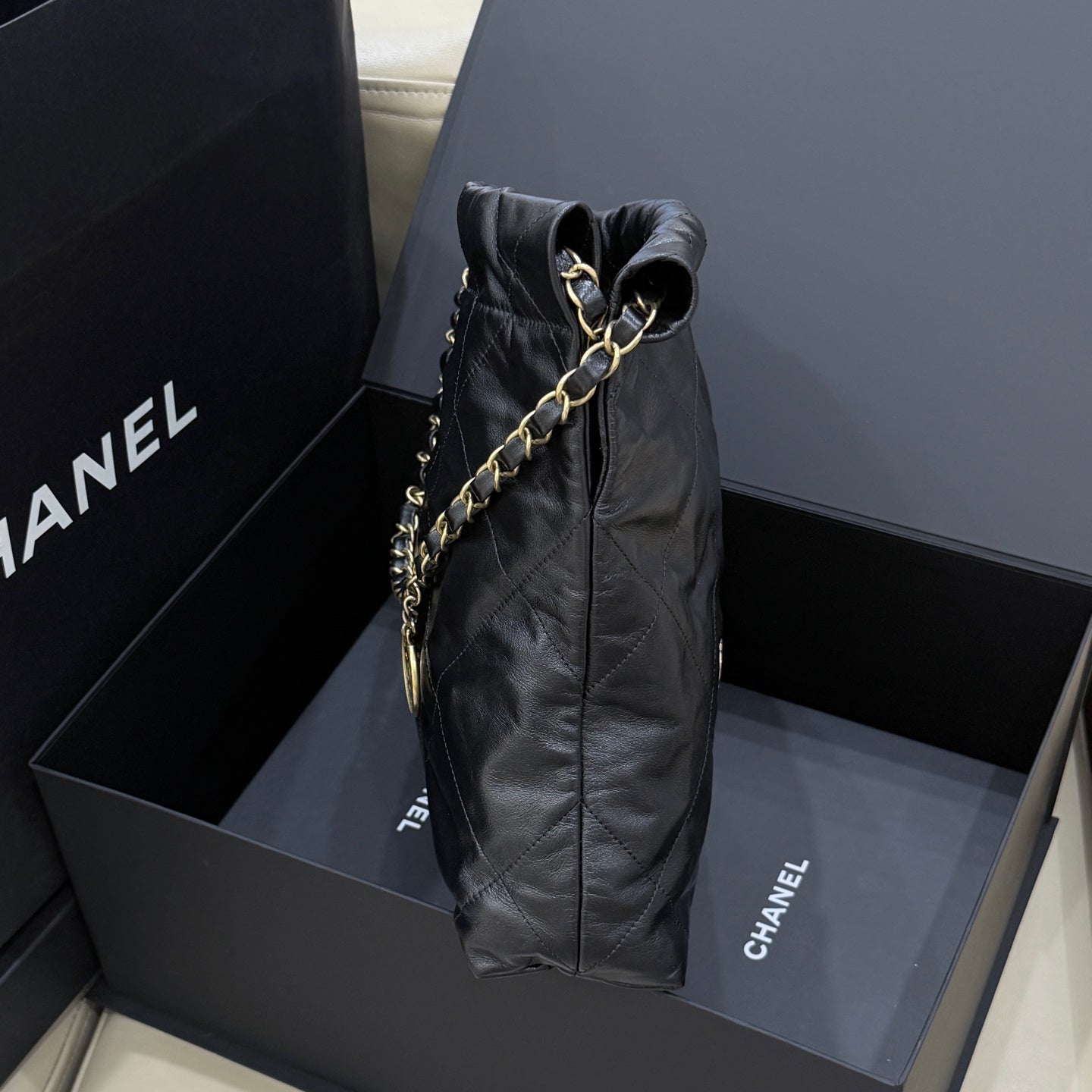 Chanel Bucket bag 37×8×34.5 AS3260-B13369-94305