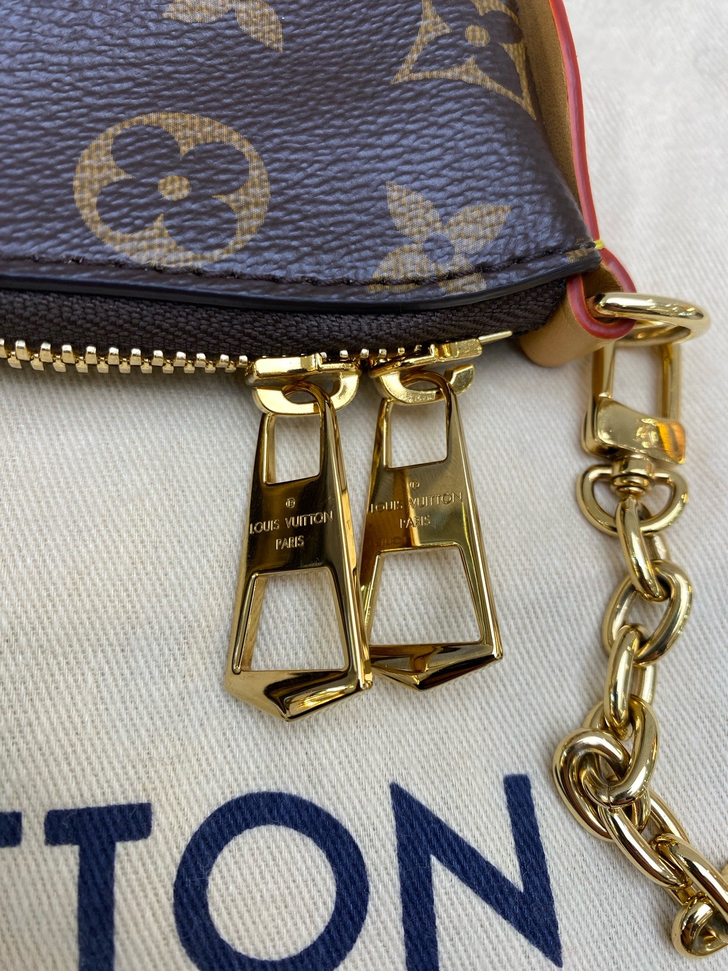 Louis Vuitton Crossbody