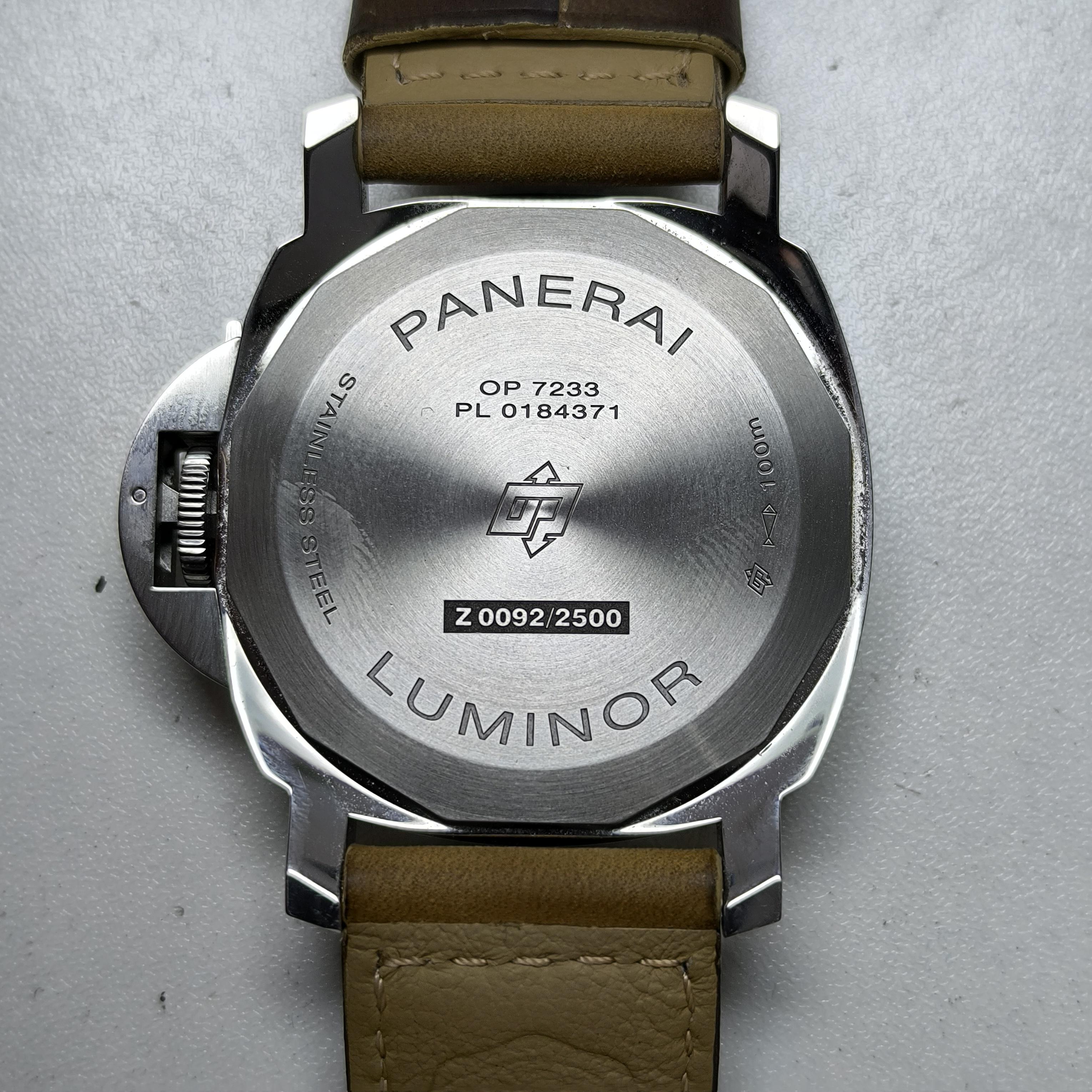 Panerai LUMINOR Luminor 44mm PAM01086