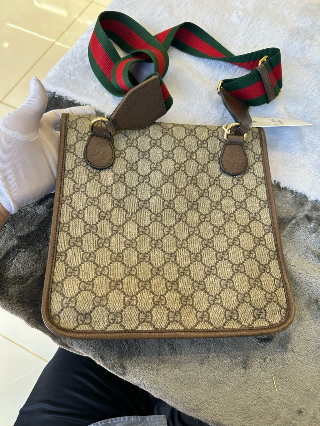 Gucci Canvas Beige Messenger Bag 5986049C2VT8745
