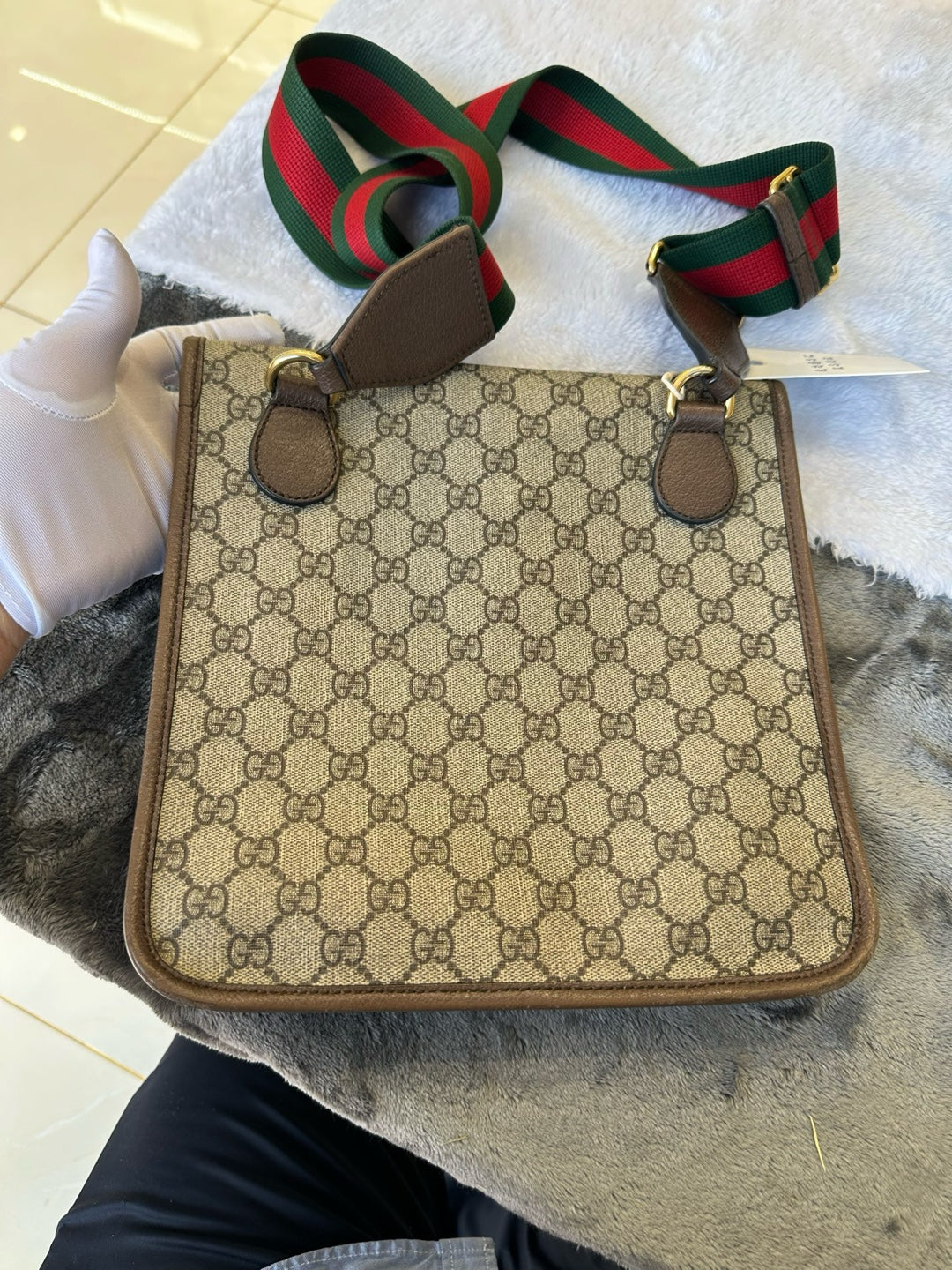 Gucci Canvas Beige Messenger Bag 5986049C2VT8745