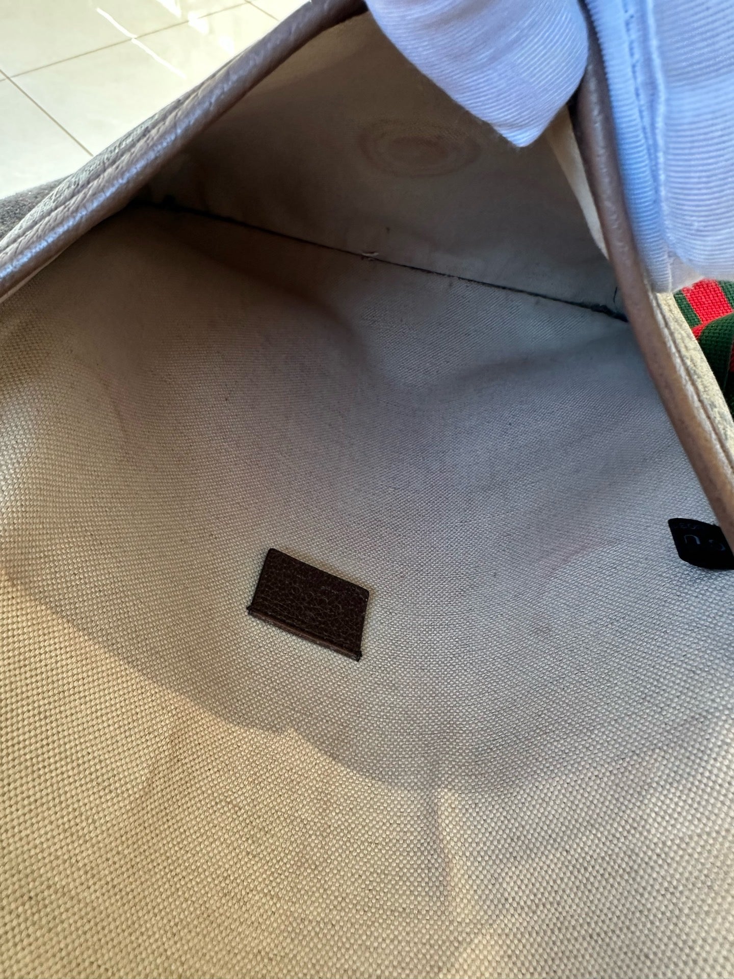 Gucci Canvas Beige Messenger Bag 5986049C2VT8745