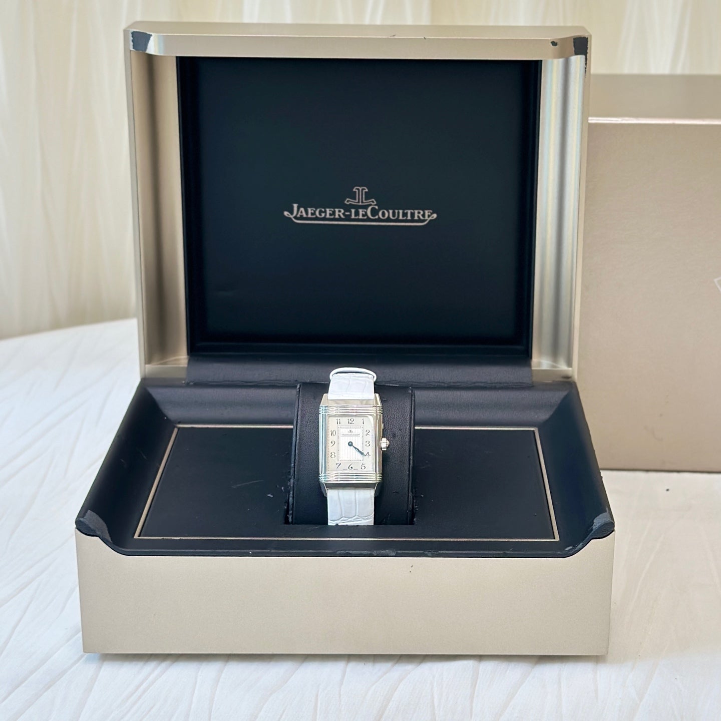 Jaeger LeCoultre Flip the wristwatch Manual-wind watch 40.2x25 mm Q2698420