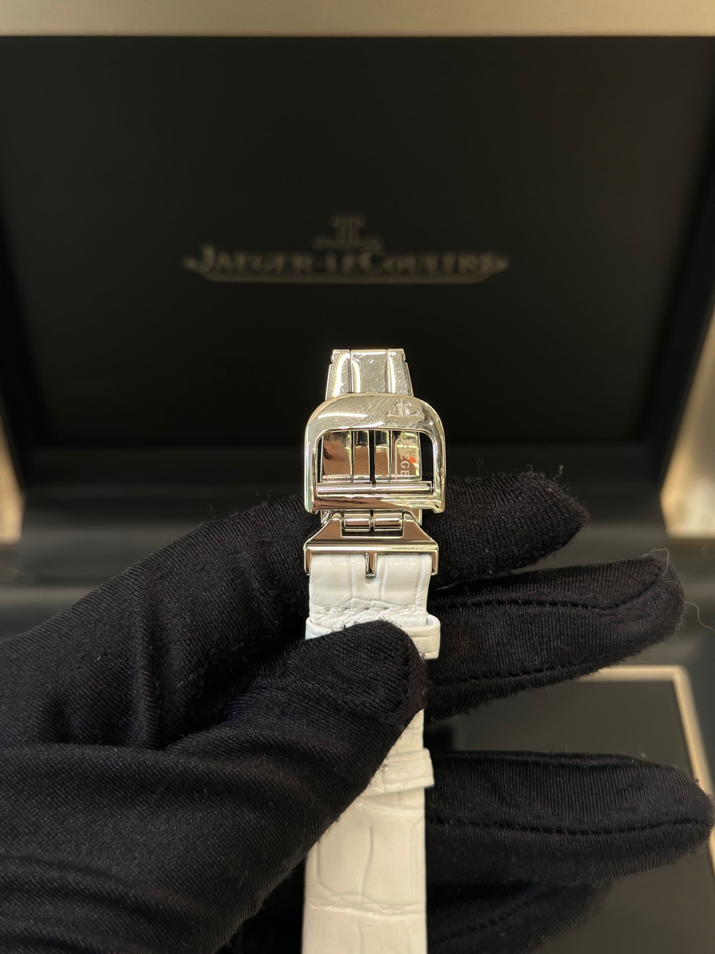 Jaeger LeCoultre Flip the wristwatch Manual-wind watch 40.2x25 mm Q2698420