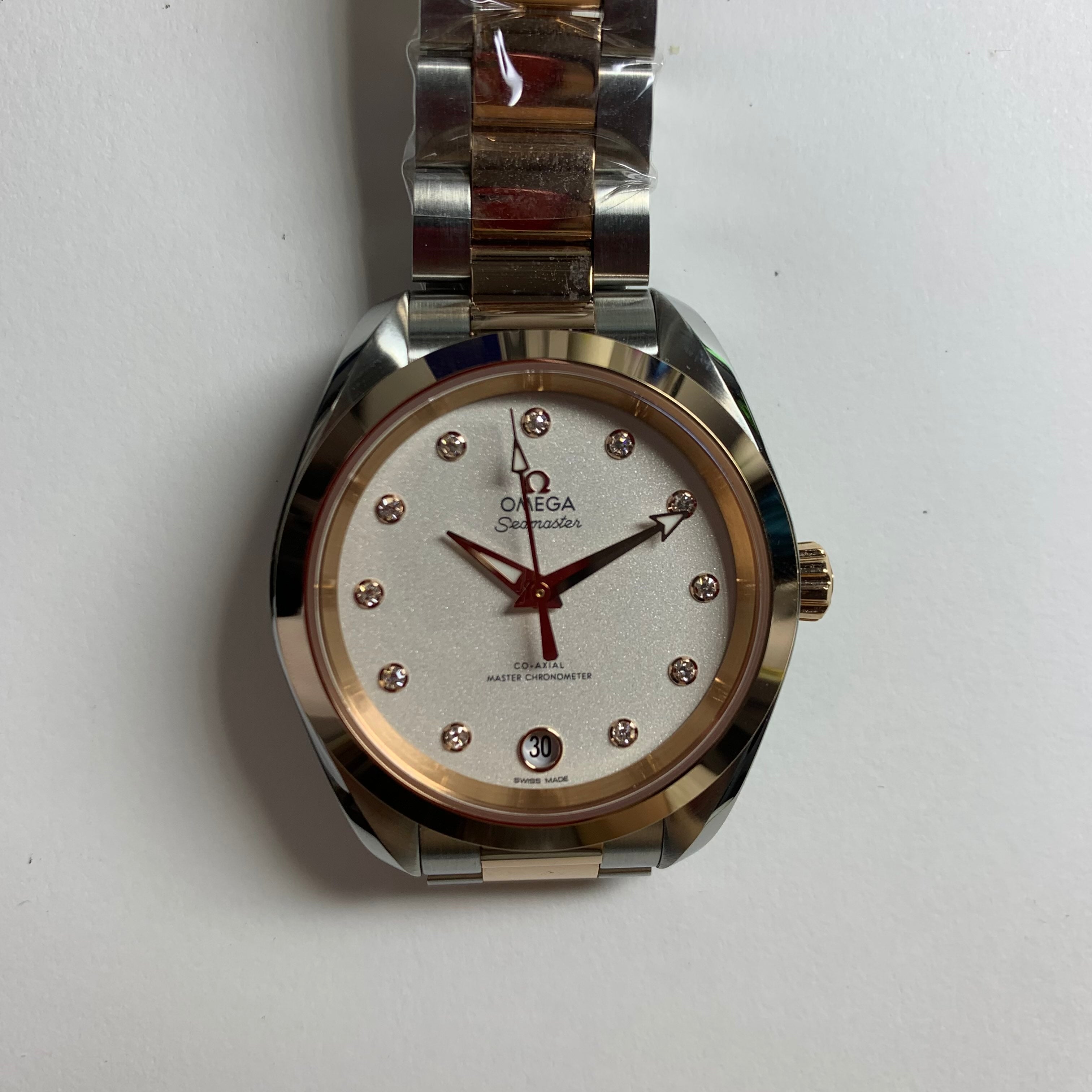 Omega Seahorse Series 34 220.20.34.20.52.001