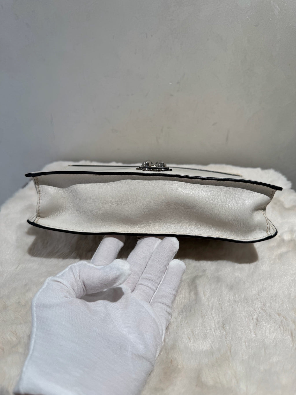 Prada (Unknown) Crossbody 1BD120-2BB0-F0964