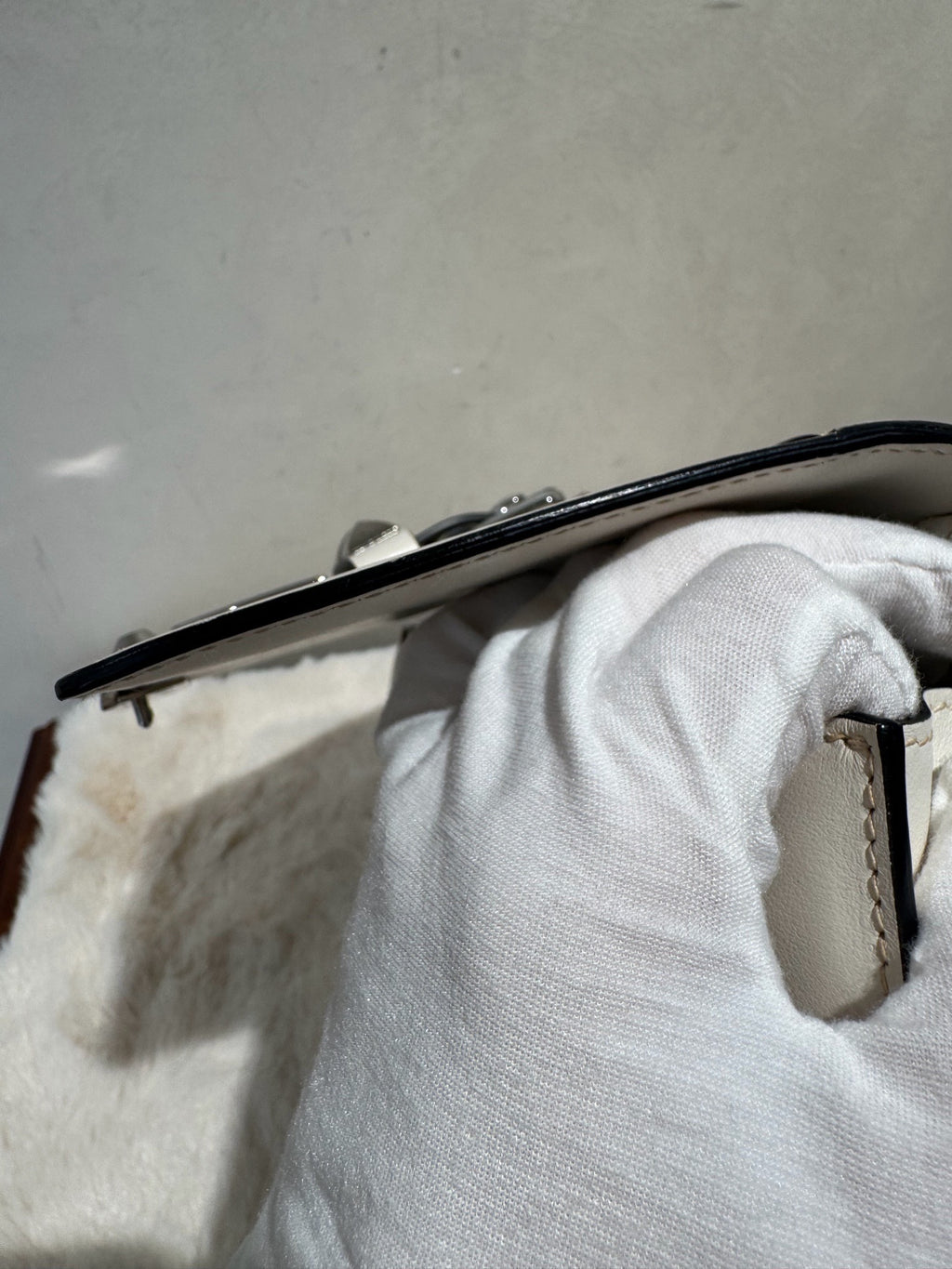 Prada (Unknown) Crossbody 1BD120-2BB0-F0964
