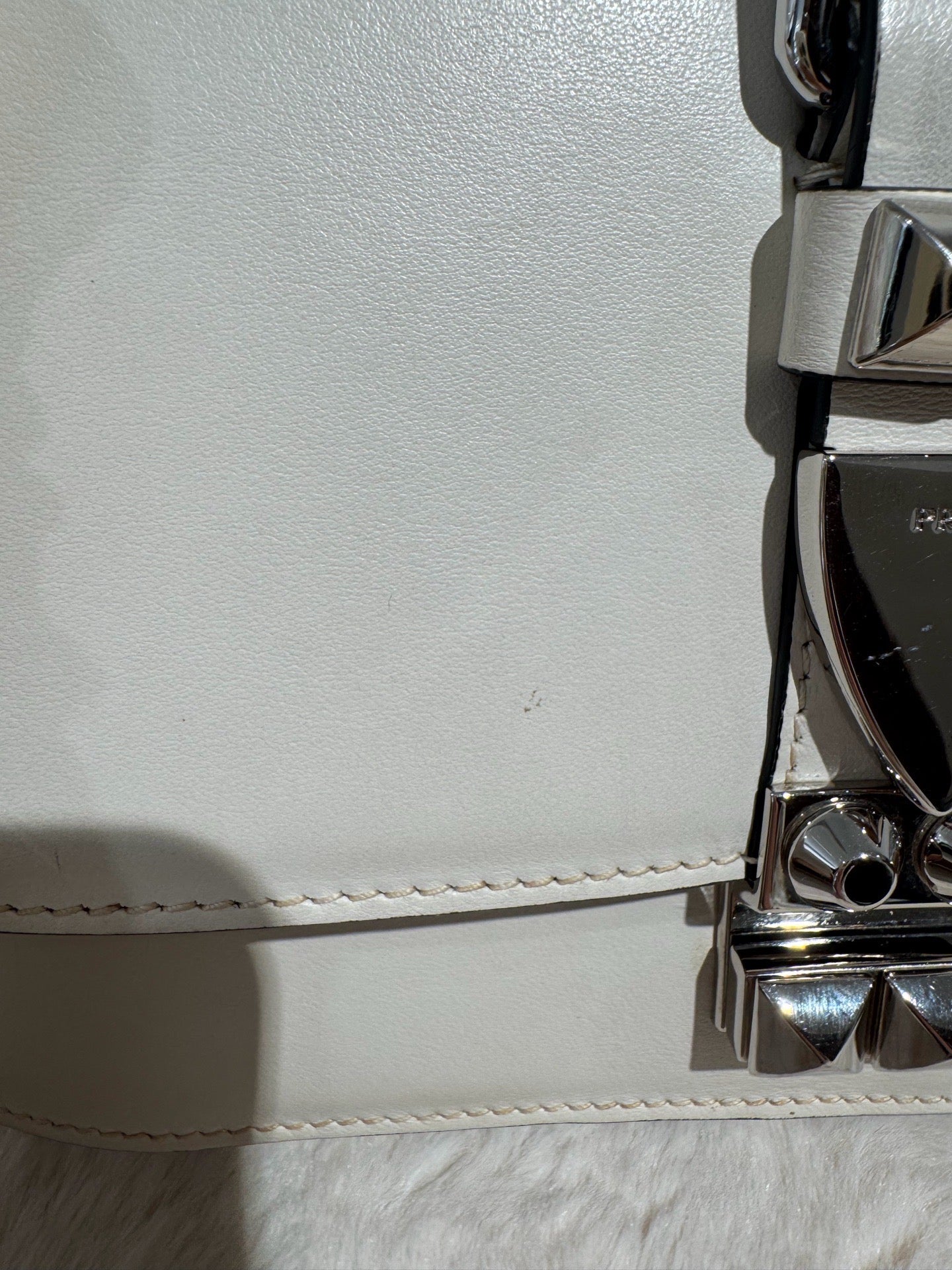 Prada (Unknown) Crossbody 1BD120-2BB0-F0964