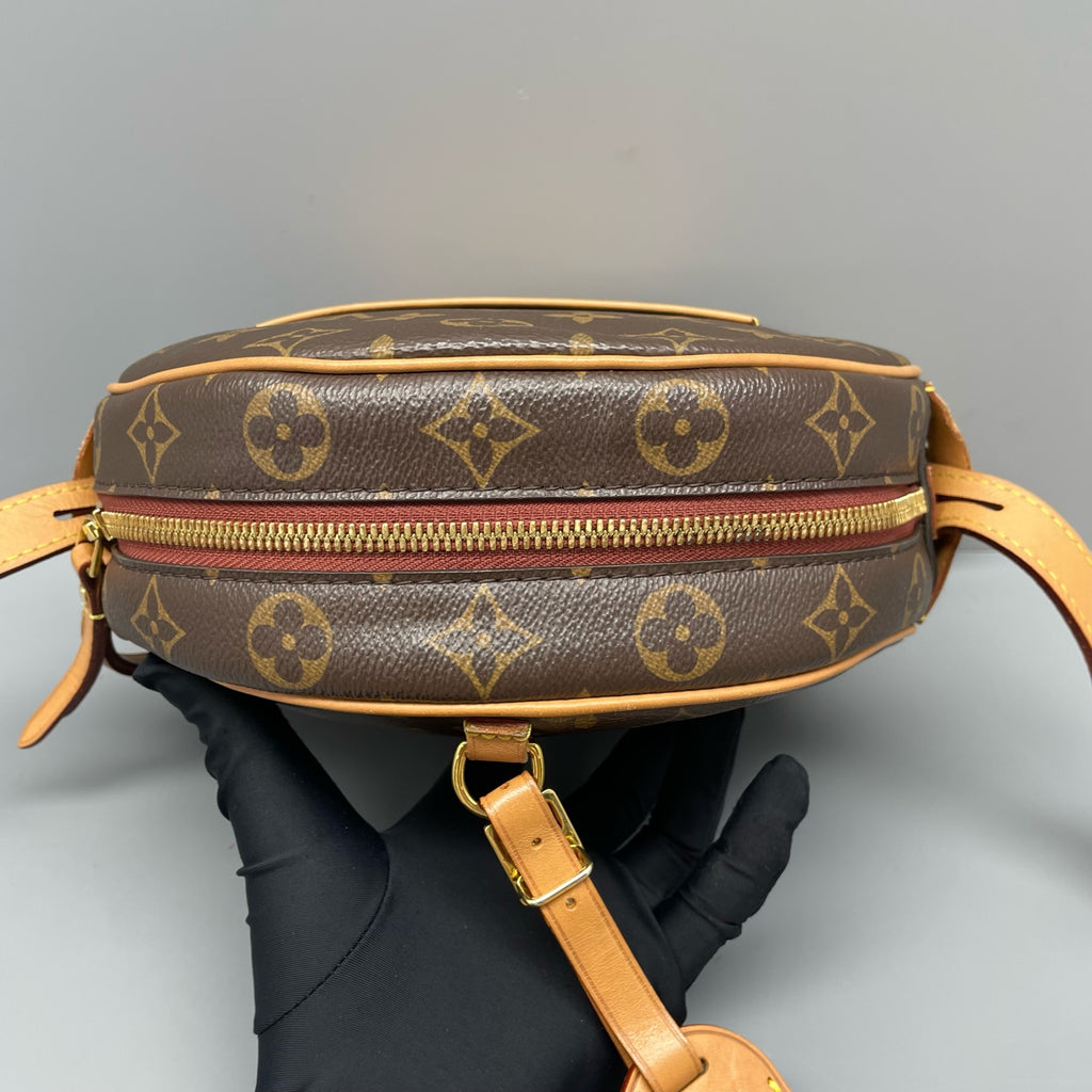 Louis Vuitton Shoulder Bag