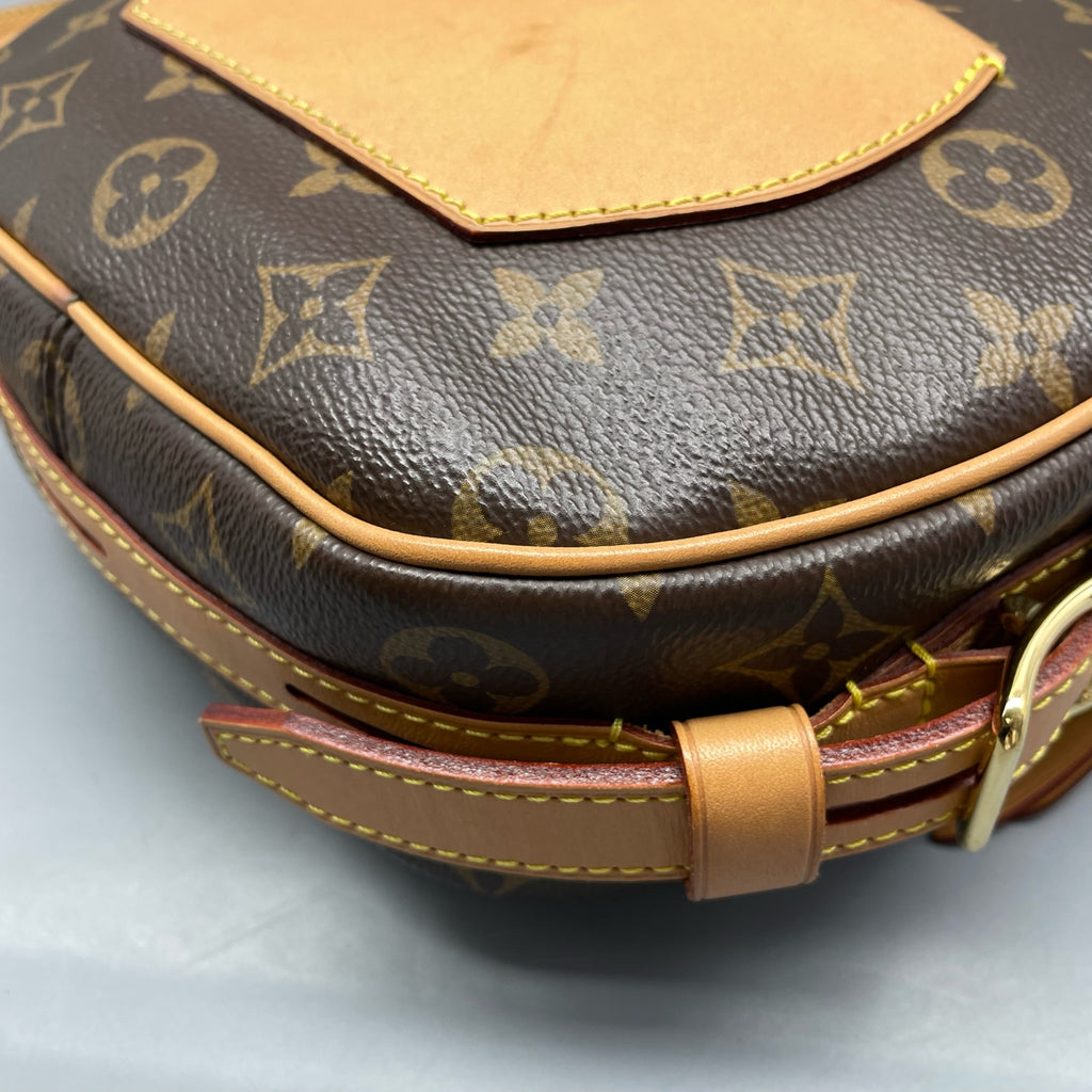 Louis Vuitton Shoulder Bag