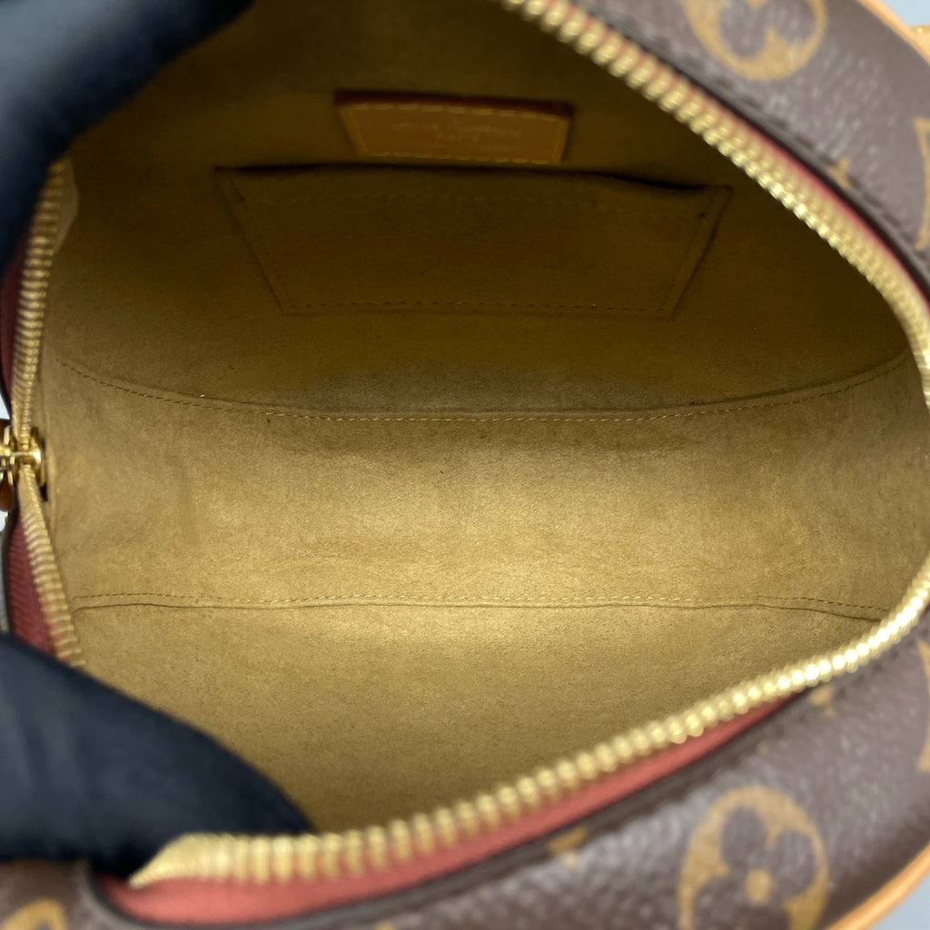 Louis Vuitton Shoulder Bag