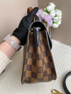 Louis Vuitton Messenger Bag
