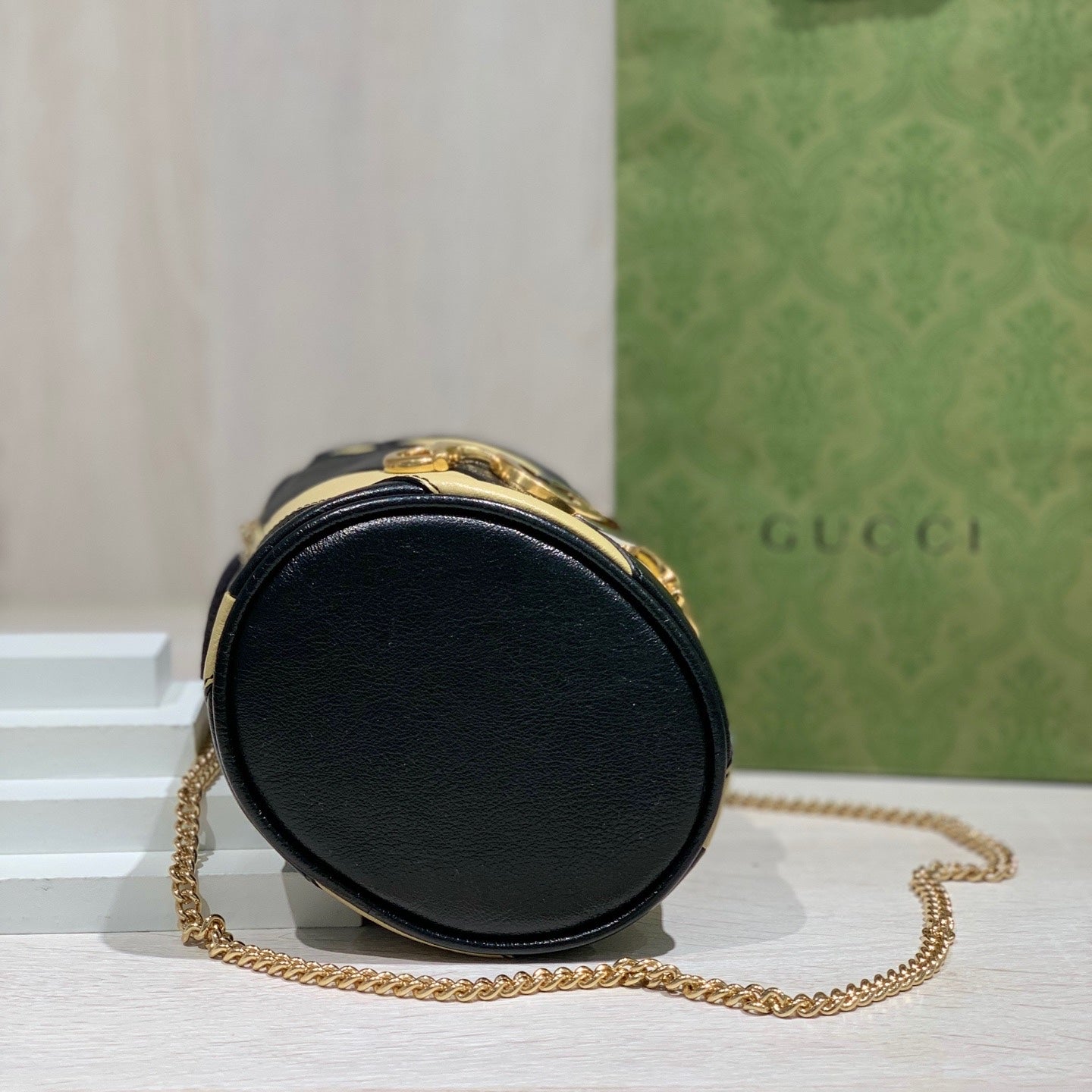 Gucci (Unknown) Beige Bucket & Drawstring Bag 576432-0OLRX-9698