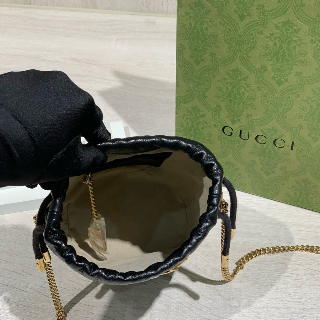 Gucci (Unknown) Beige Bucket & Drawstring Bag 576432-0OLRX-9698