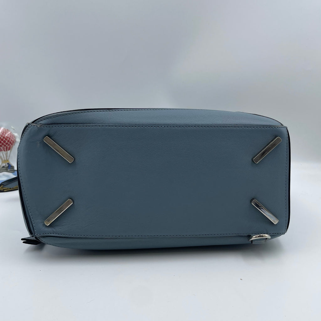 Loewe Blue