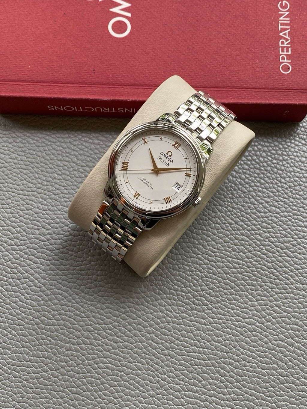 Omega Flying Disc Series Automatic (self-winding) watch 36.8 424.10.37.20.02.002