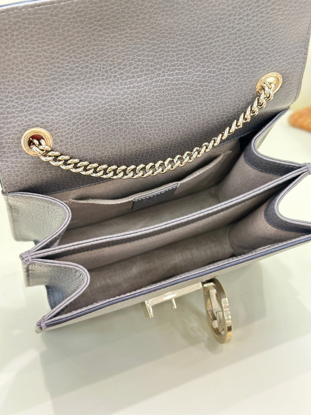 Gucci INTERLOCK Gray Length 20 x Width 6 x Height 16 cm 510304-CAO0G-1226