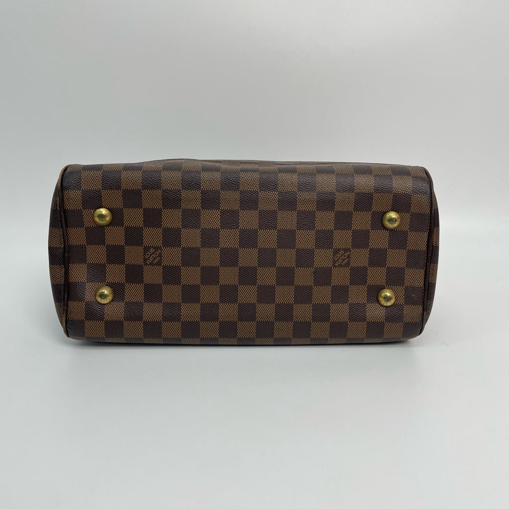 Louis Vuitton Canvas Shoulder Bag