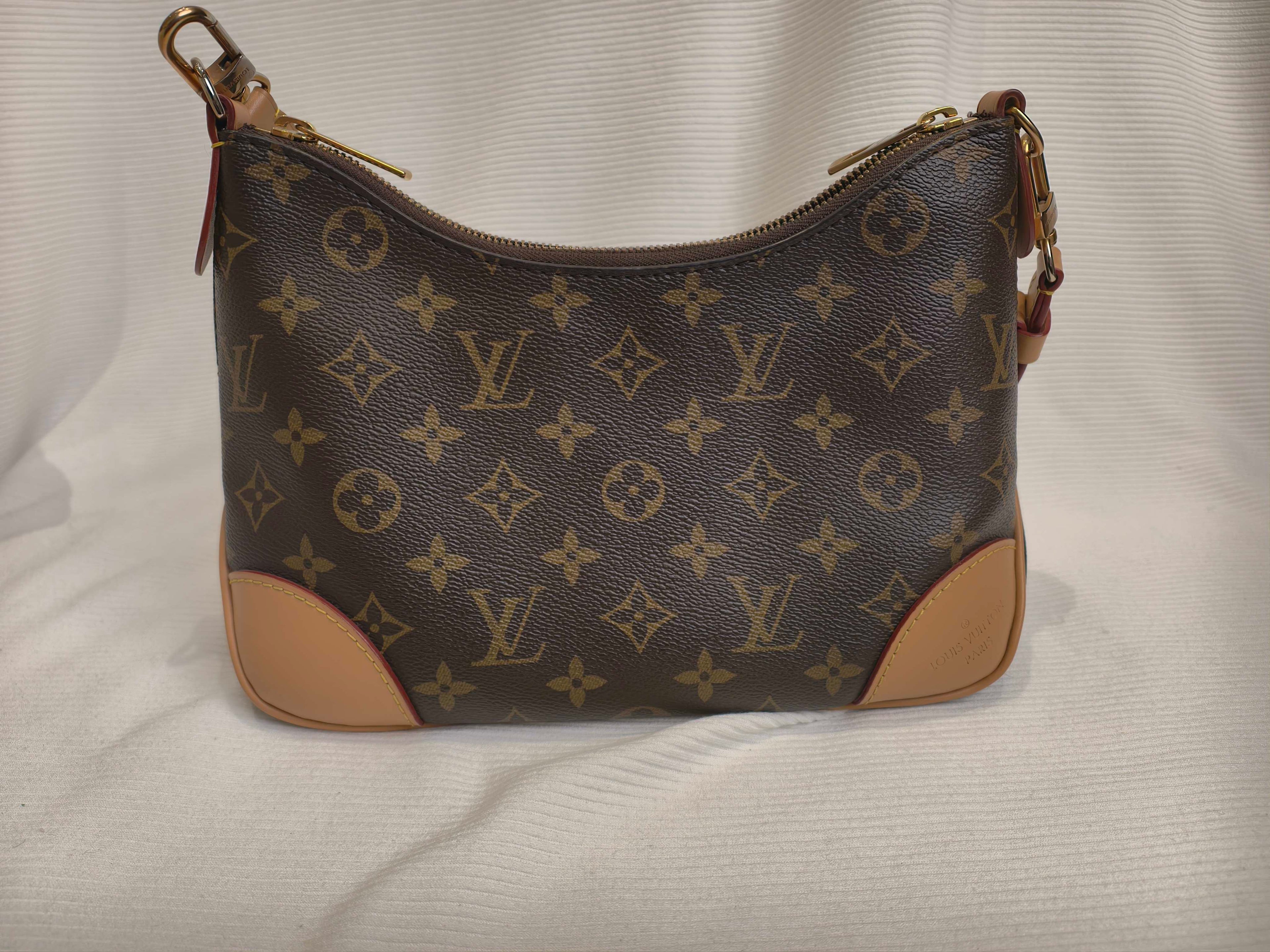 Louis Vuitton Crossbody