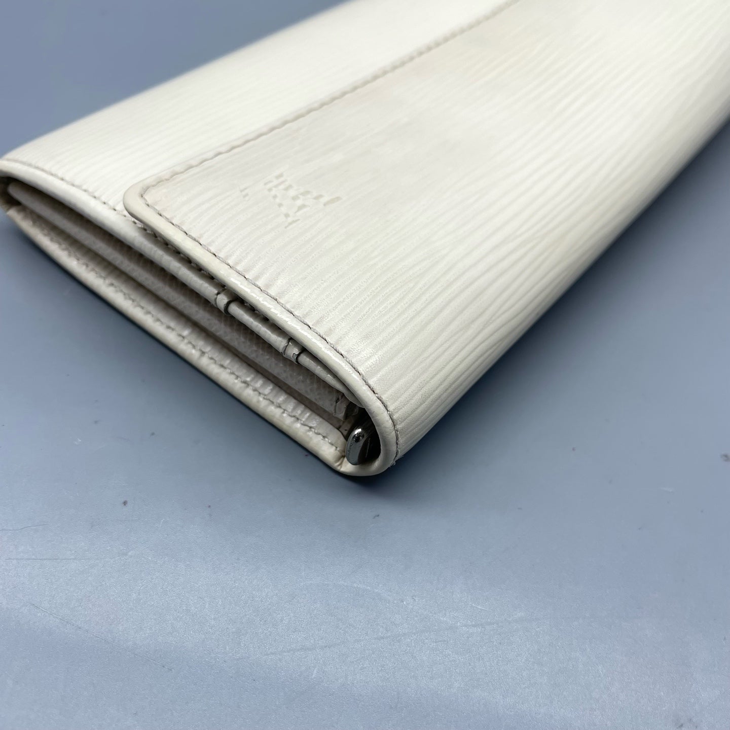 Louis Vuitton White